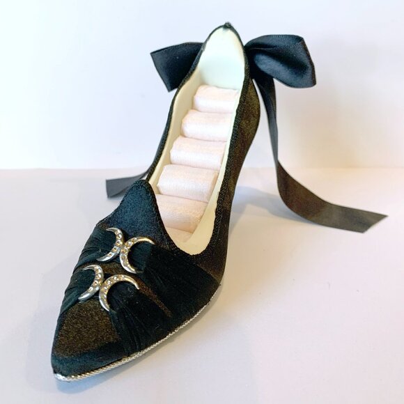 Ring Holder Black Satin & Velvet High Heel Shoe with Bow & Crystals Accents - Picture 5 of 9